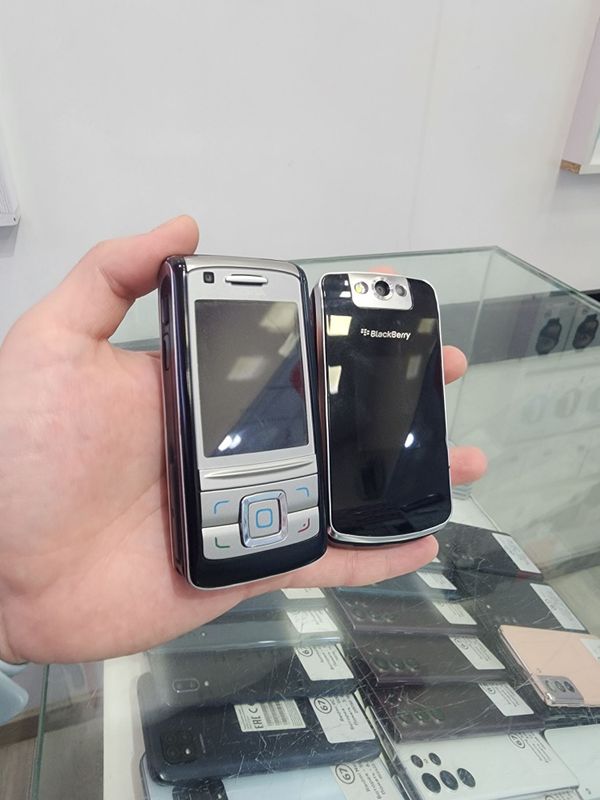 Nokia original 6280 Blackberry 8220 Nokia original 6280 Blackberry 8220