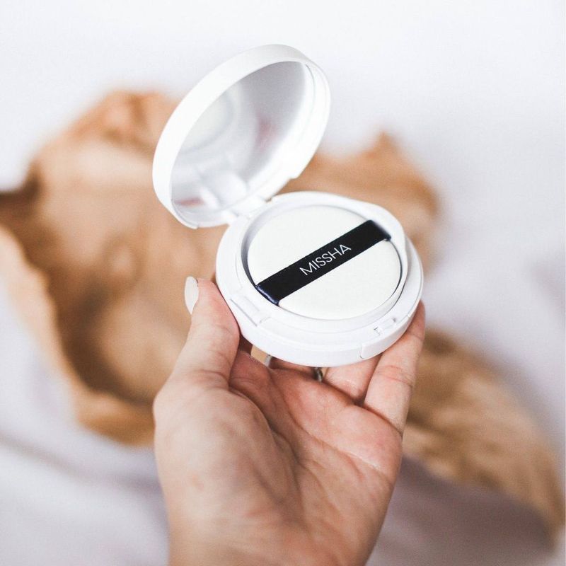 Увлажняющий кушон Missha Magic Cushion Moist Up Увлажняющий кушон Missha Magic Cushion Moist Up