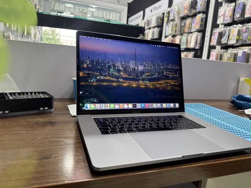 Macbook pro 15 2018, touchbar Macbook pro 15 2018, touchbar