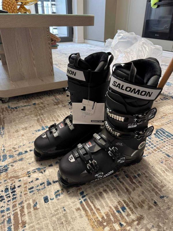 Продам абсолютно новые мужские лыжные ботинки Salomon SELECT HV 100