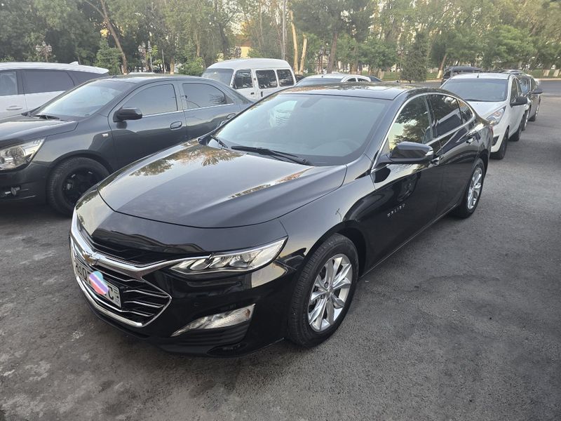 Malibu 2 Premier Qora 2022 Yil Malibu 2 Premier Qora 2022 Yil