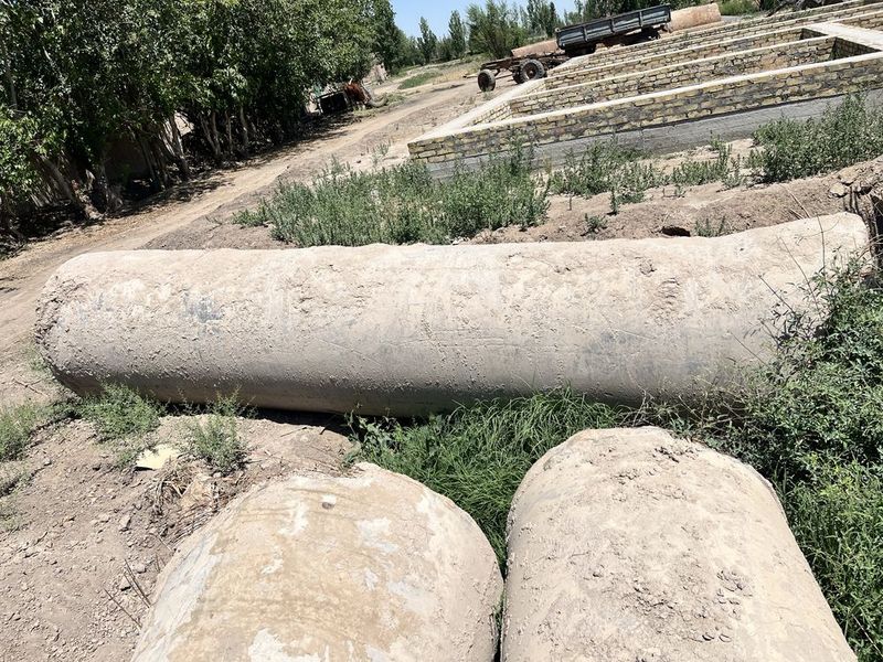 1000 lik beton turbalar sotiladi holati zor 3 ta bor 1000 lik beton turbalar sotiladi holati zor 3 ta bor