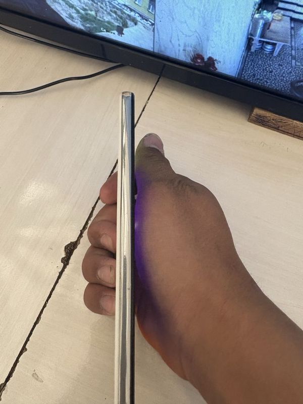 SAMSUNG a 52 surochni sotiladi