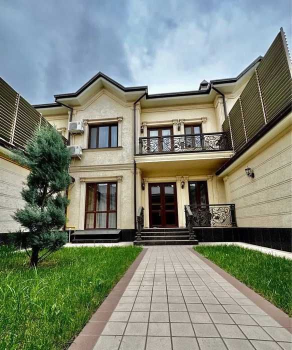 Сдаётся Евродом в аренду в Мирзо-Улугбекском районе ( н99 )