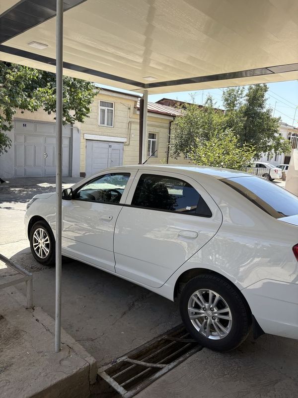 Cobalt 2025 yil, oq rang, 8500 km. yurgan, kraska yoza Cobalt 2025 yil, oq rang, 8500 km. yurgan, kraska yoza