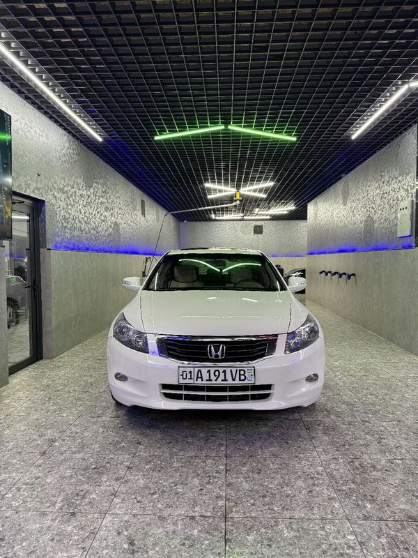 Honda accord sotiladi Honda accord sotiladi