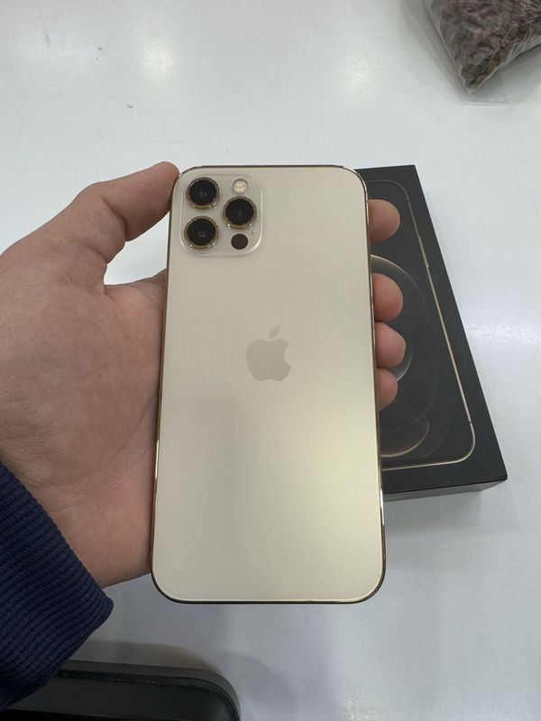 Iphone 12 pro gold