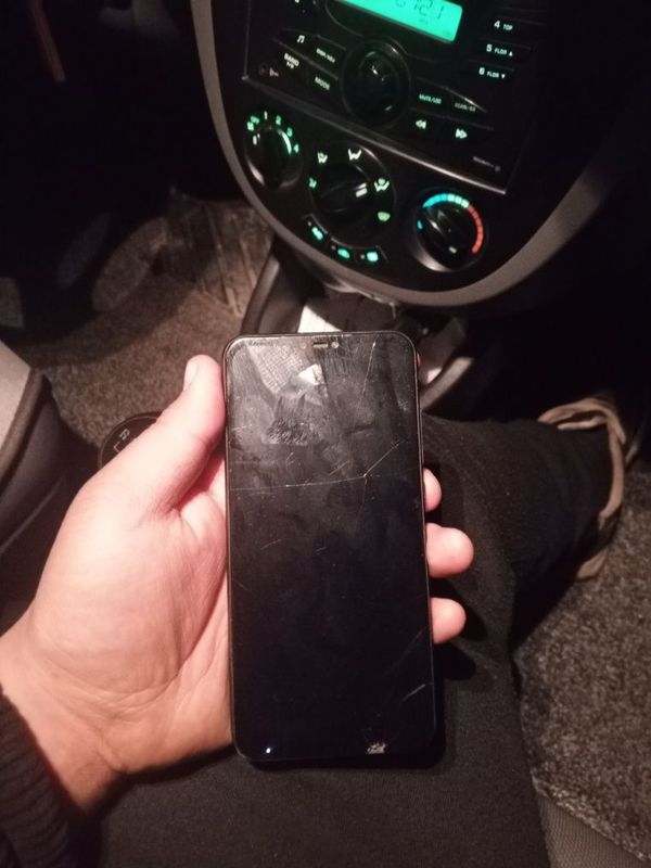 Redmi not 6 pro sotiladi Redmi not 6 pro sotiladi