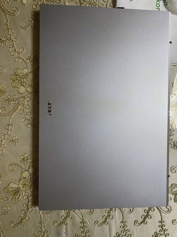 Ноутбук acer yangi Ноутбук acer yangi