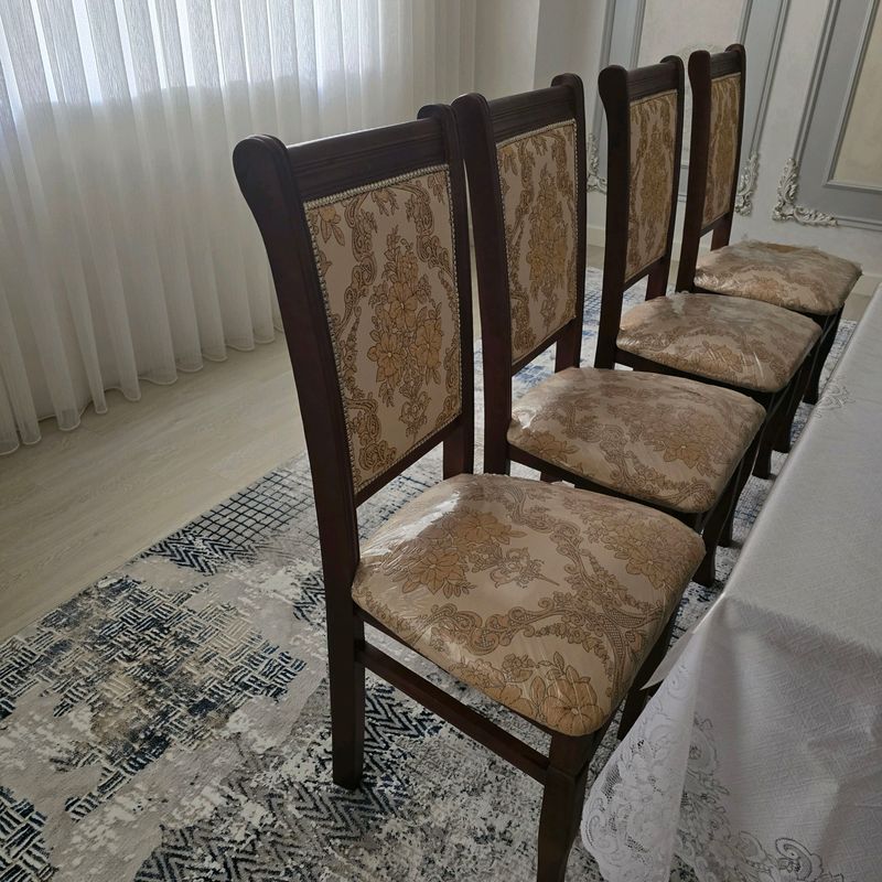 stullarimiz bor 18ta yengi ishlatilmagan stullarimiz bor 18ta yengi ishlatilmagan