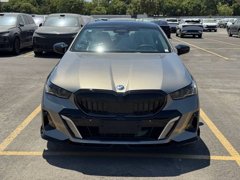 Bmw I 5 Рестайлинг тоза Натариусга тайёр