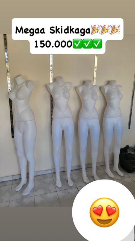 Stoyka Maniken Oyogi bilan birga Stoyka Maniken Oyogi bilan birga