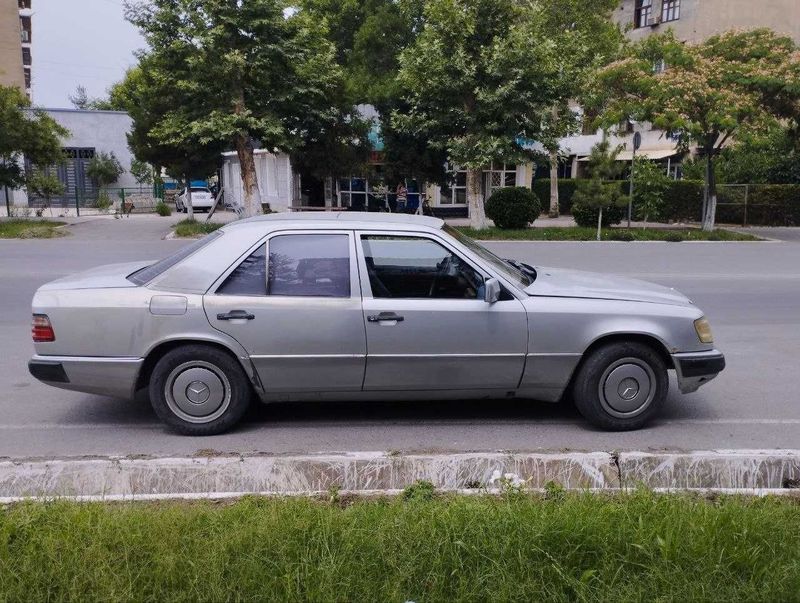 Mercedes Benz W124 Mercedes Benz W124