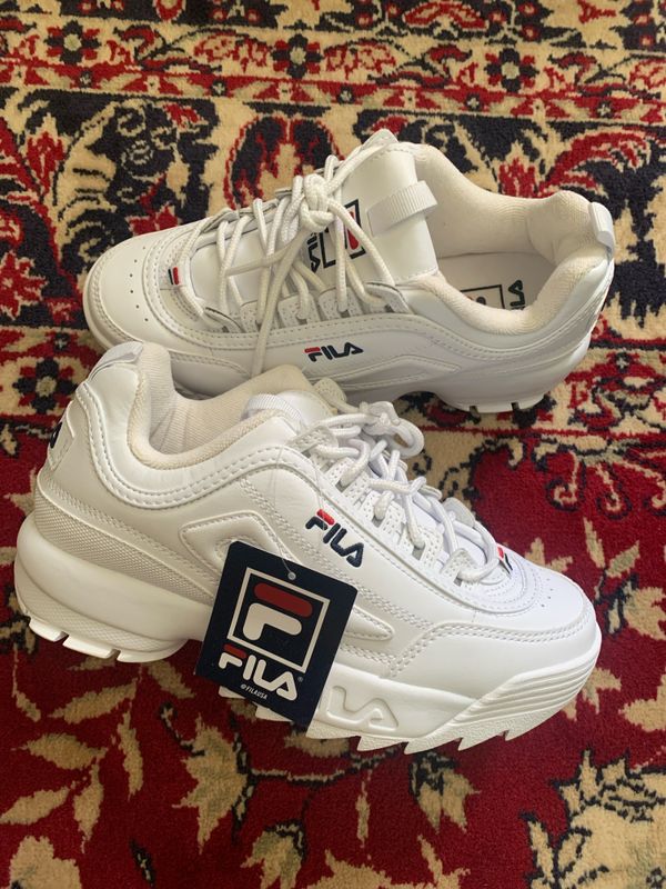 Кроссовки FILA абсолютно новые Купленные в США Кроссовки FILA абсолютно новые Купленные в США