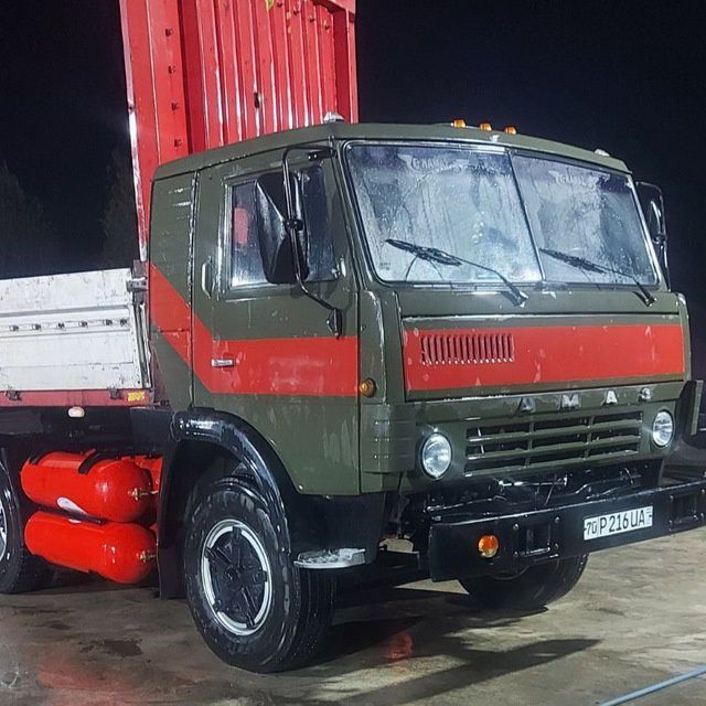 Kamaz tyagch 5410 sotiladi