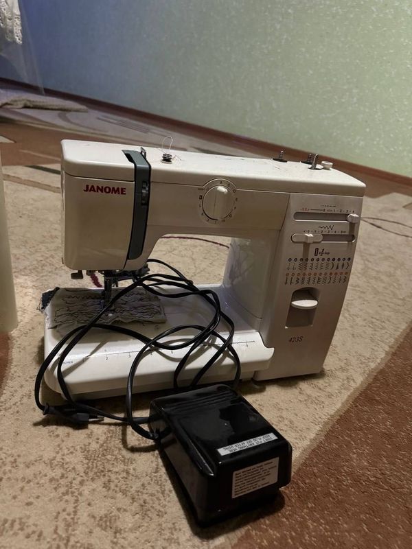 швейная машина Janome, модель 423s швейная машина Janome, модель 423s