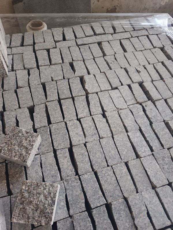 Assalomu alekum giranit toshlar bor koksaroy roziviy Assalomu alekum giranit toshlar bor koksaroy roziviy
