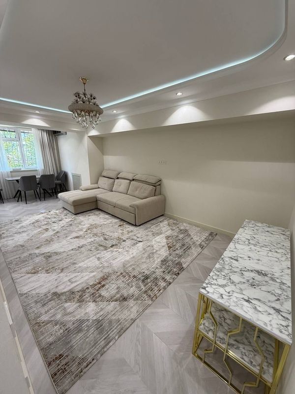 Продам Ц-4 4/2/4 ор.кафе Централ Продам Ц-4 4/2/4 ор.кафе Централ