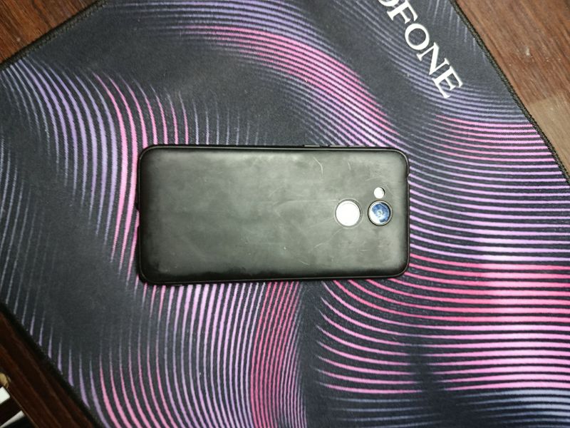 Продаю Honor 6a за 150.000