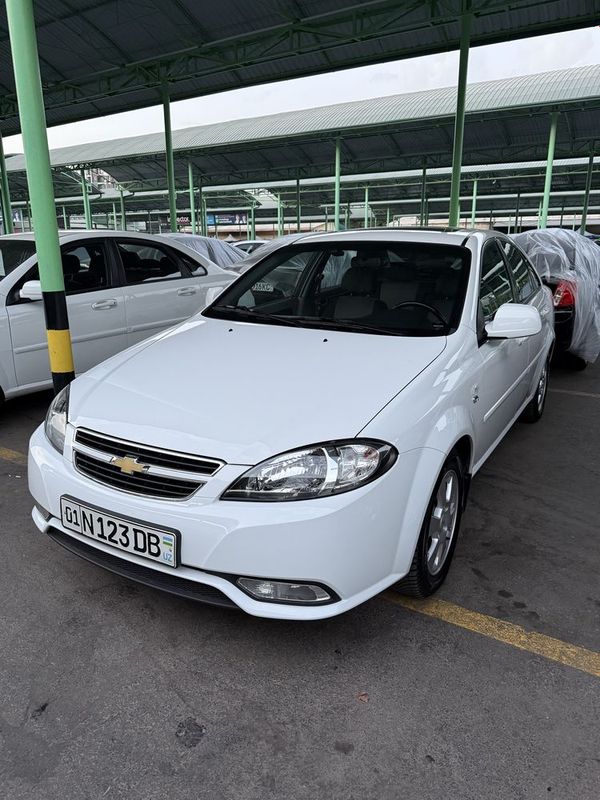 Gentta lacetti срочно продам пробег 67800 км Gentta lacetti срочно продам пробег 67800 км