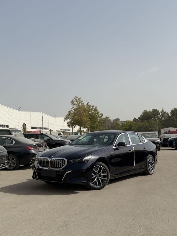 BMW I5 35L Drive