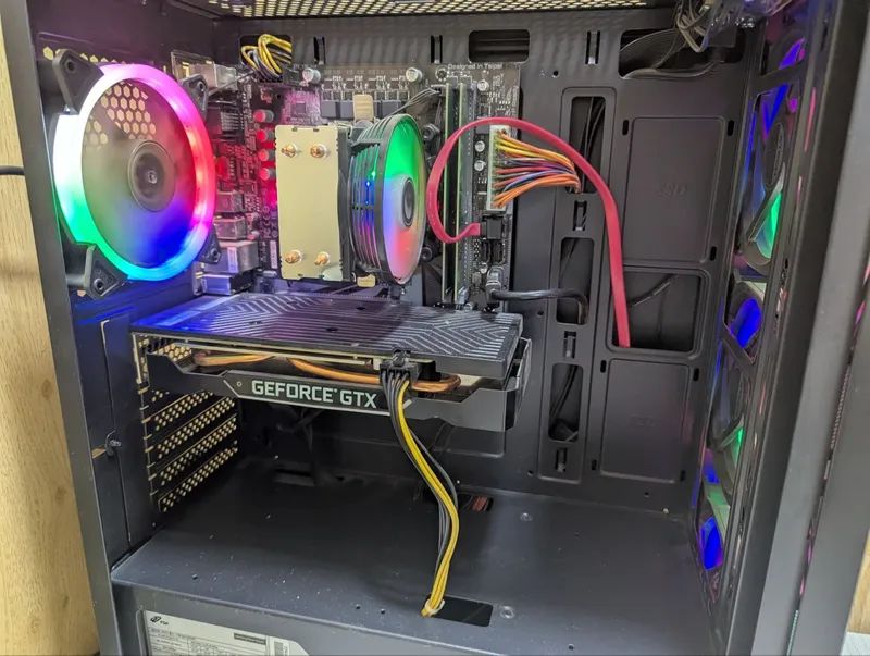 Продается комплект: монитор и системный блок