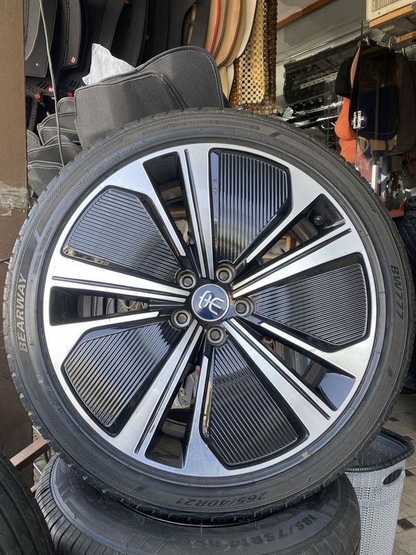 Byd tank diska balon Byd tank diska balon