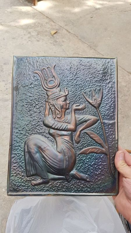 Продаеться картины и чиканки из меди
