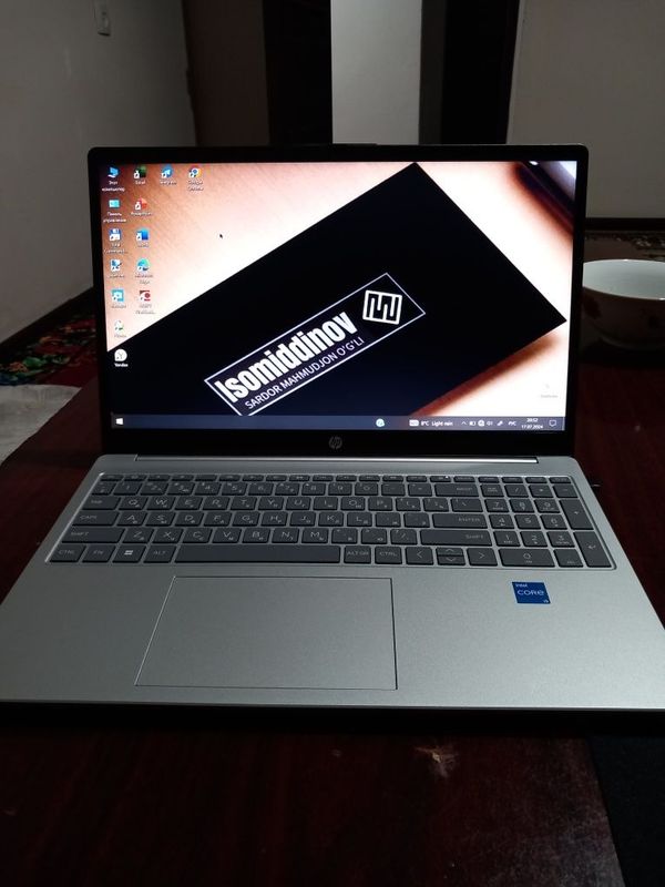 Hp core i5 16/512 13-avlod holati ideal Hp core i5 16/512 13-avlod holati ideal
