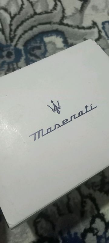 новые часы Мазерати куплено в Дубае за 300$ новые часы Мазерати куплено в Дубае за 300$