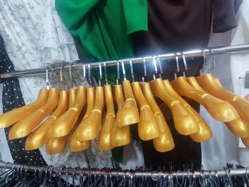 Продам вешалки для магазина Продам вешалки для магазина