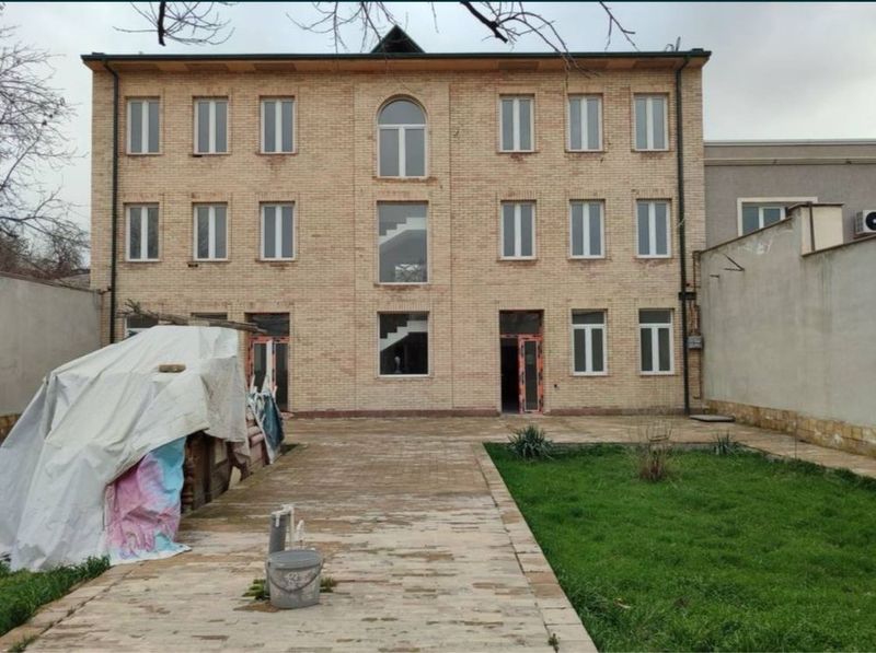 Юнусабад участок 7.5соток под гостиницу или нежилое 4уровней 800кв.м Юнусабад участок 7.5соток под гостиницу или нежилое 4уровней 800кв.м