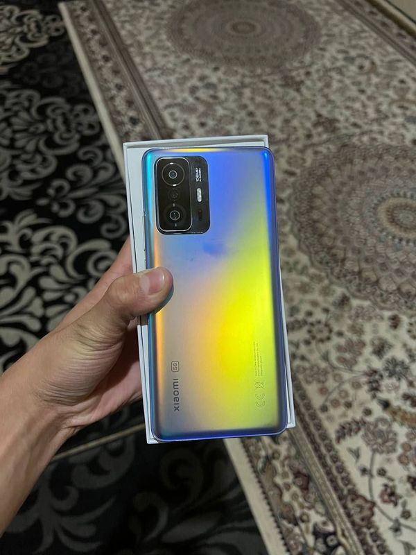 Xiaomi 11 t . Xiaomi 11 t .