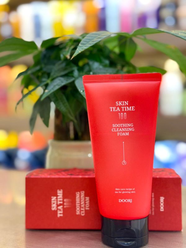 Daeng Gi Meo Ri Skin Tea Time 100 Soothing Cleansing Foam Daeng Gi Meo Ri Skin Tea Time 100 Soothing Cleansing Foam