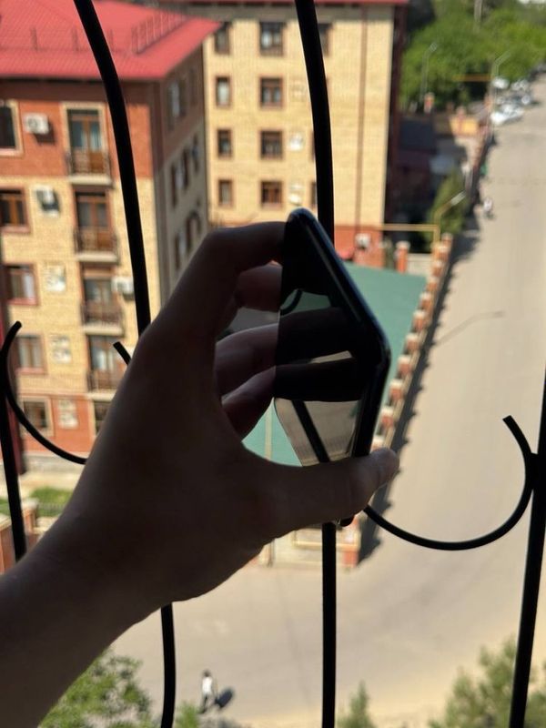 iphone xs в отличном состояние iphone xs в отличном состояние