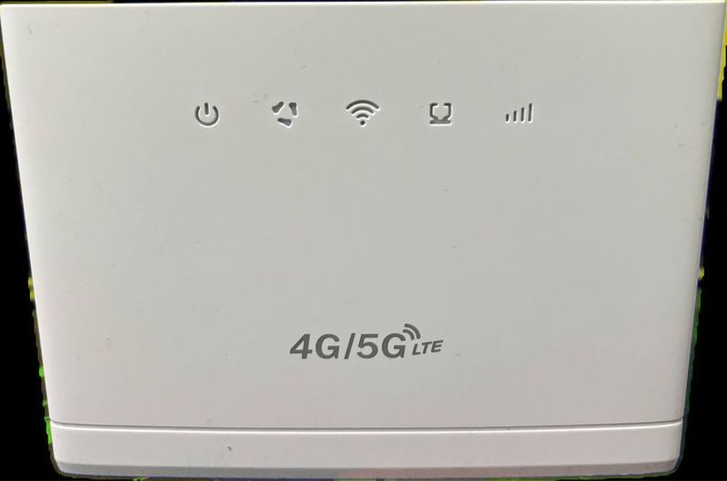 Продается 4G мобильный и домашний Wi-Fi роутер, 2 в 1