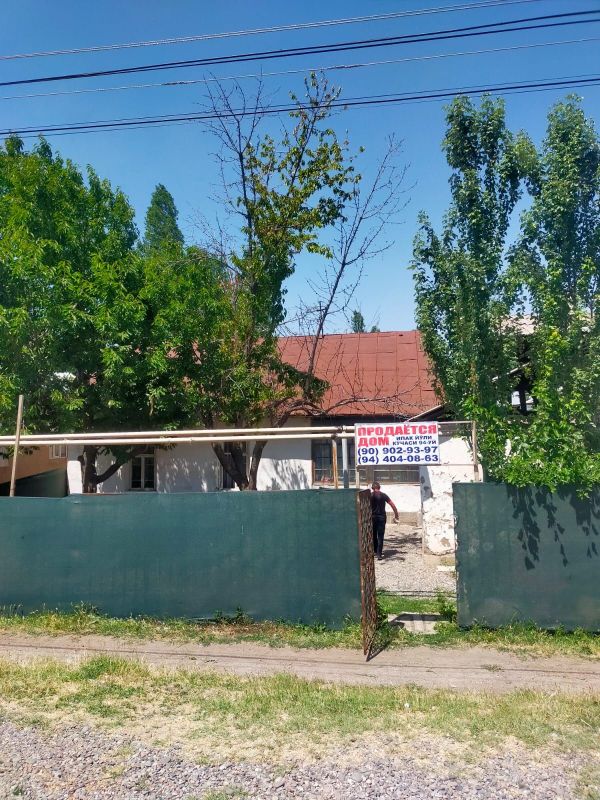 Продаётся участок 7соток Бостанлык район село Абай центральная дорога Продаётся участок 7соток Бостанлык район село Абай центральная дорога