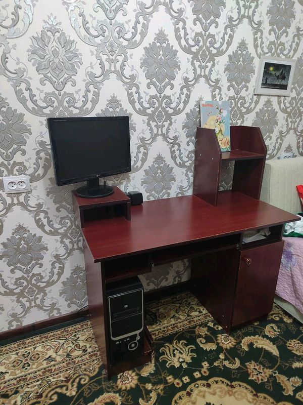 компьютерный стол компьютерный стол