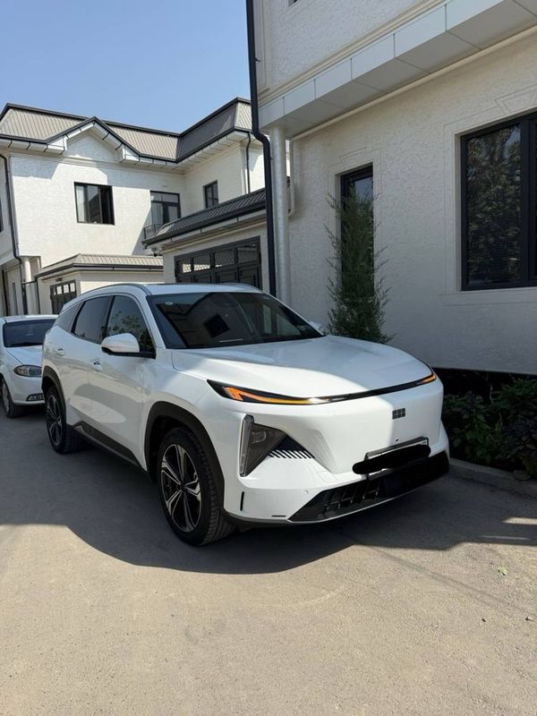 Geely Galaxy L7 2023