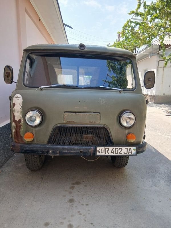 Uaz mashinasi sotiladi Uaz mashinasi sotiladi