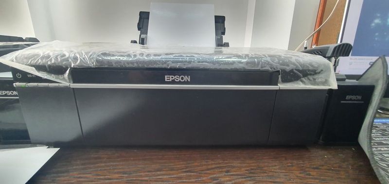 Printor Epson L805 sotiladi