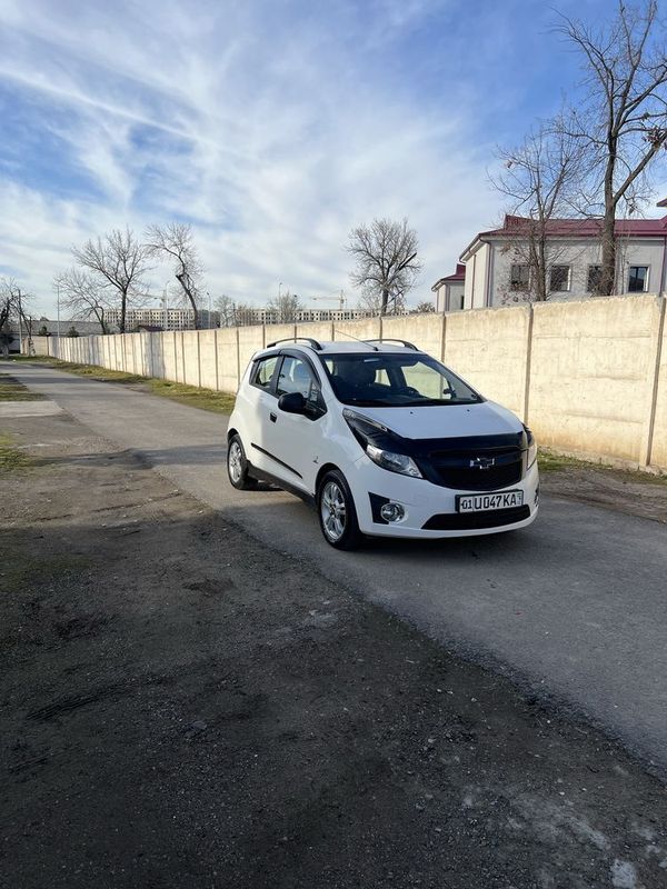 Chevrolet Sparc 3-позиция свой 2011