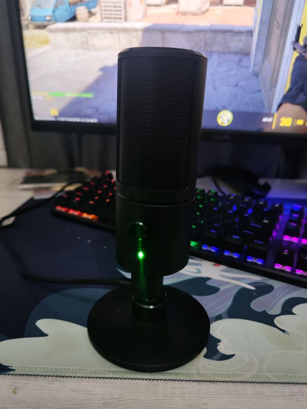 Razer seiren X микрофон