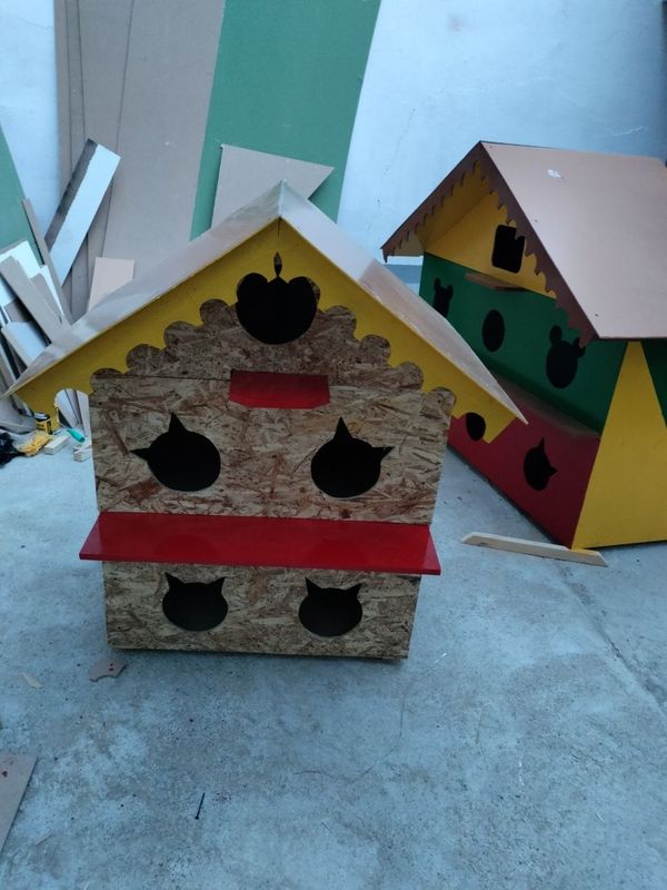 Продаётся Домик кошкам Продаётся Домик кошкам