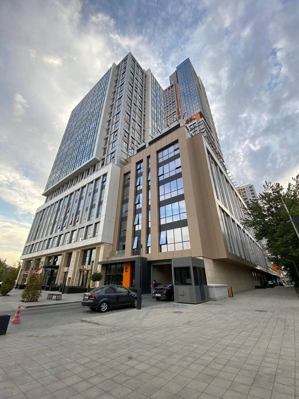 Продажа! Офис премиум класса . Nest One.