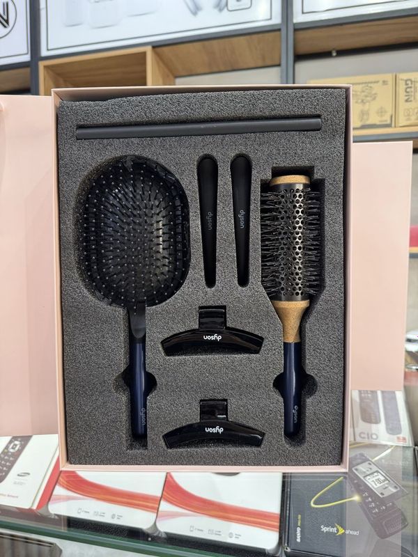Dyson nabor Taroq Dyson nabor Taroq
