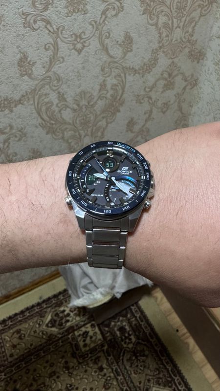 Qo'l soati Casio Edifice original Qo'l soati Casio Edifice original