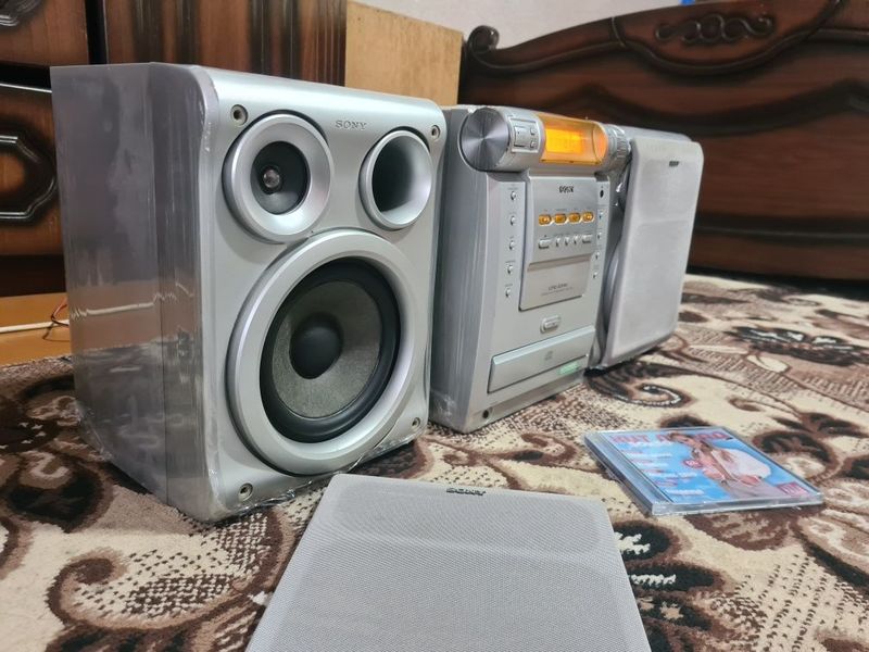 Музыкальный центр Sony Музыкальный центр Sony
