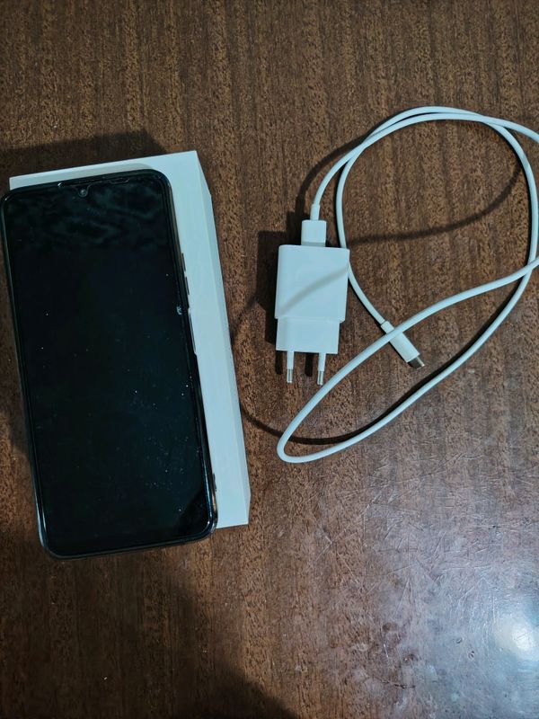 Huawei nova Y70 Huawei nova Y70