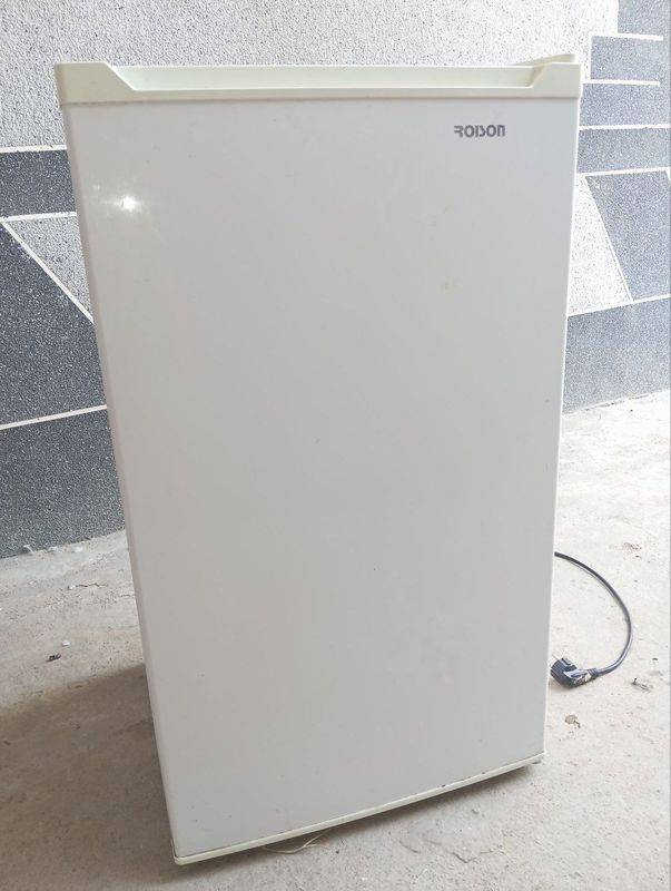 Холодильник Roison 90l 1 milion